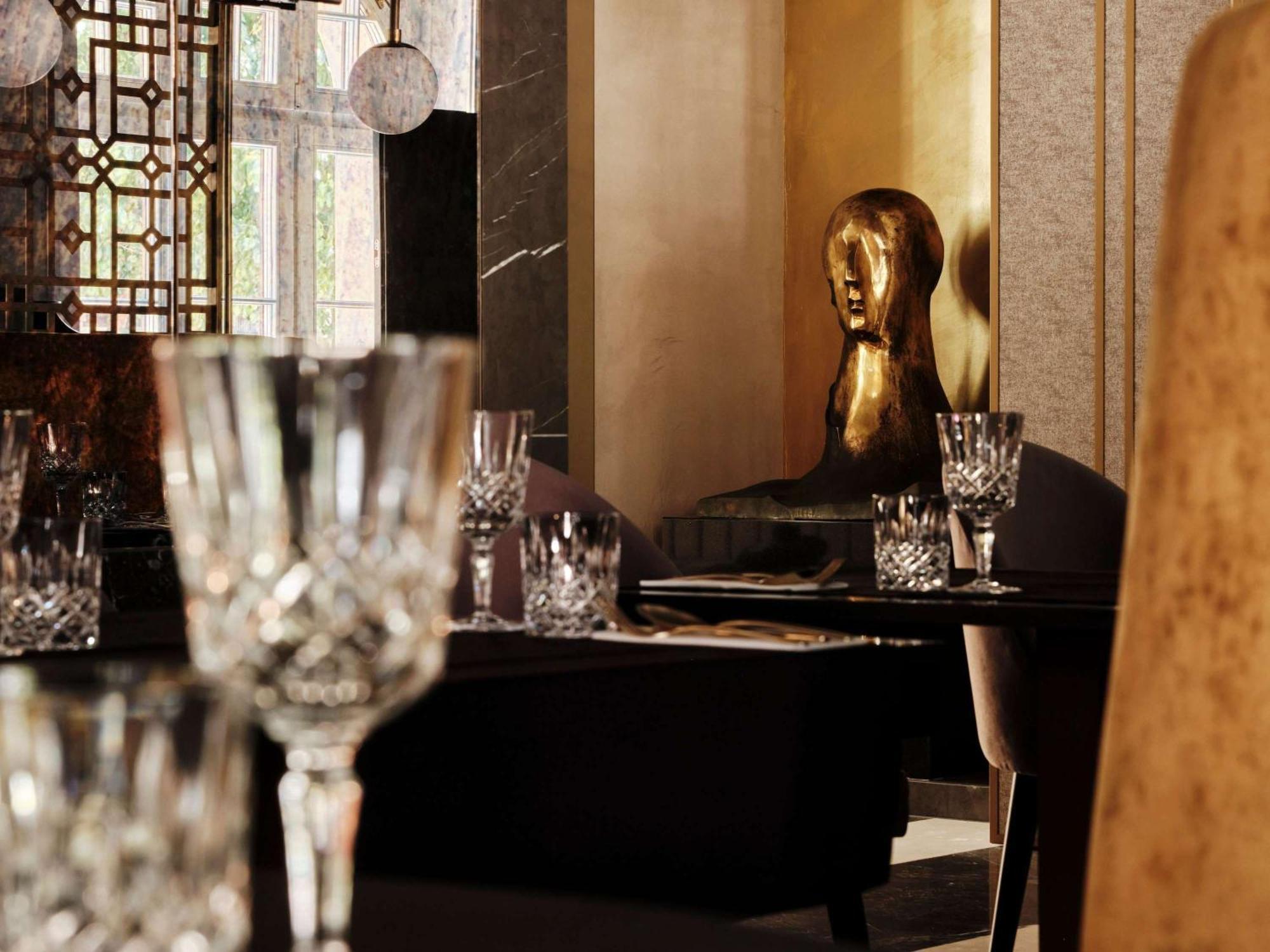 The Crown Center - Handwritten Collection Accor Krakov