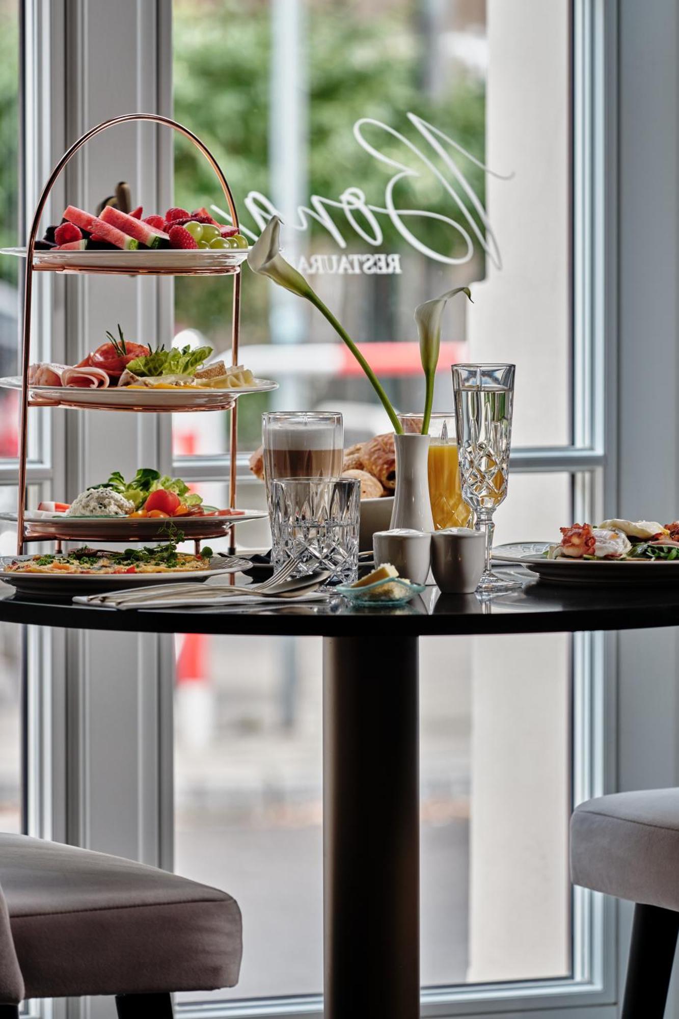 The Crown Center - Handwritten Collection Accor Krakov